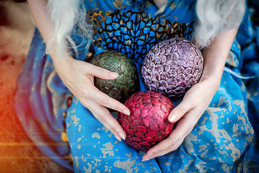 Game of thrones - Daenerys Targaryen 3 Dragon eggs by Usagi-Tsukino-krv