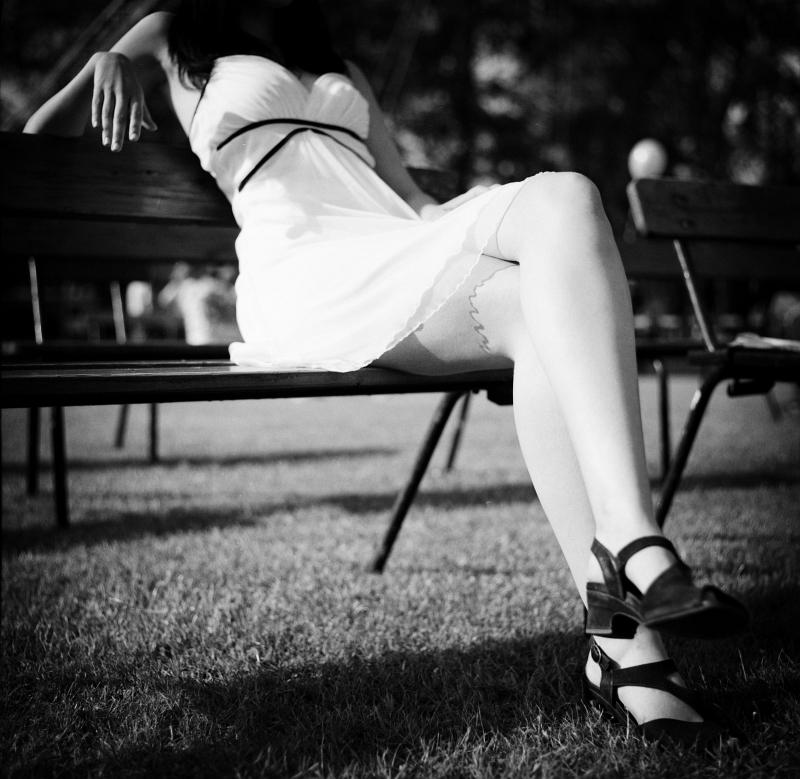 feet, feet.... by Gwali