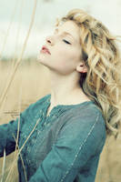 explore the silence. by CarolineZenker