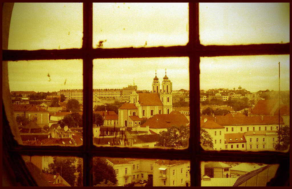 Redscale Haze: In the Circle by Helkathon
