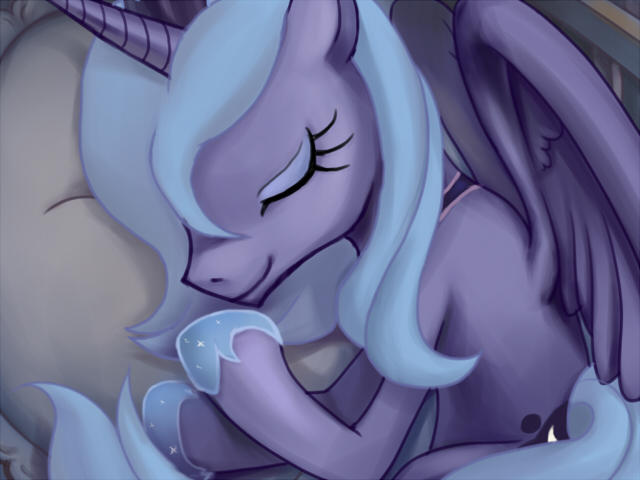 MLP : FiM Sleeping Luna by dawkinsia