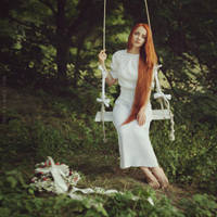 White swing by anyaanti