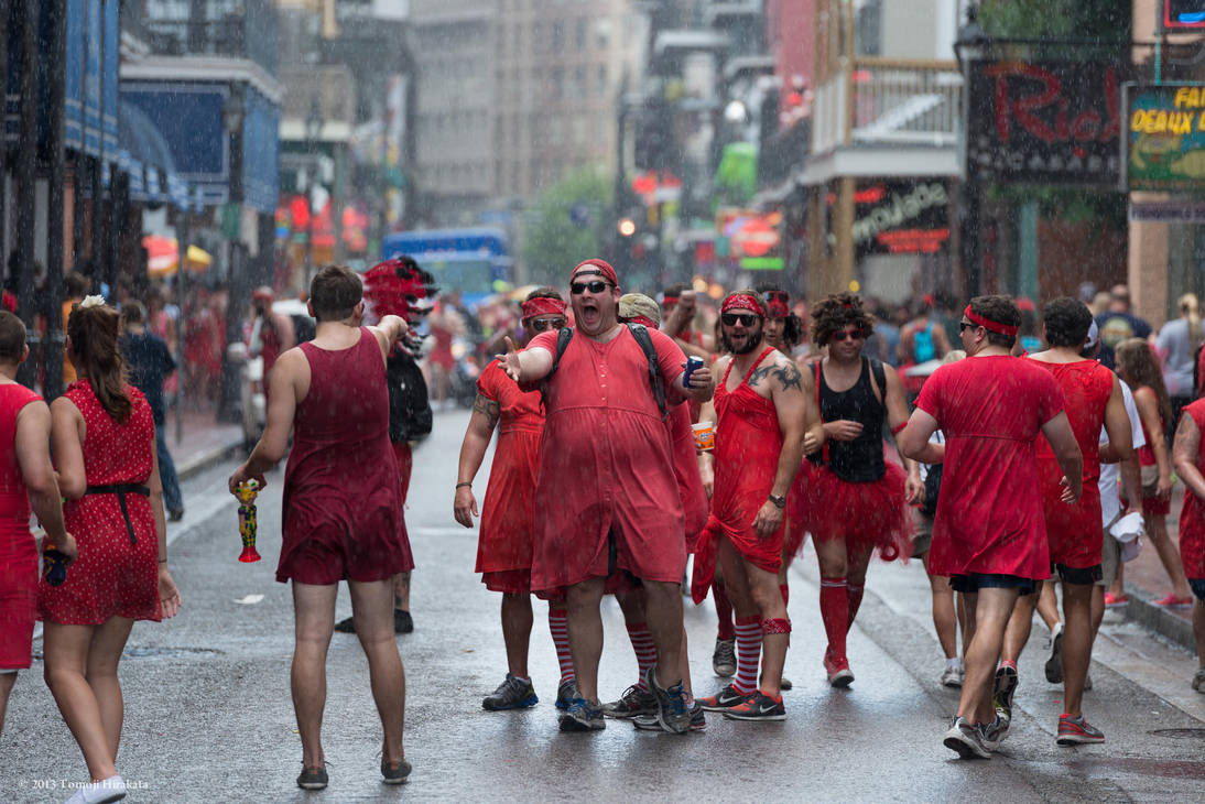 Red Dress Run by Tomoji-ized Red Dress Run by Tomoji-ized