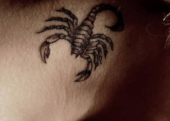 Franks scorpion tattoo by deadmizi