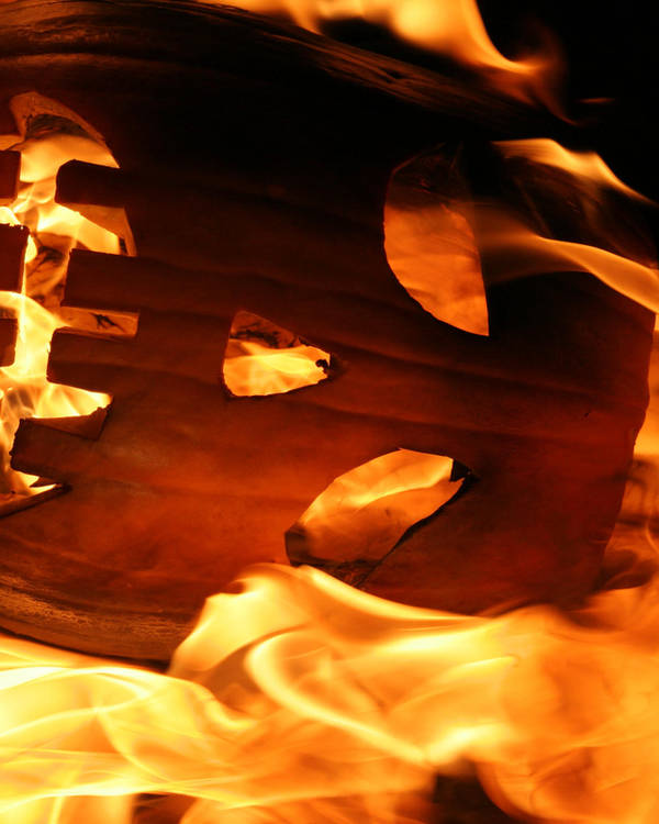 Burning Pumpkin 6208 by mumblyjoe