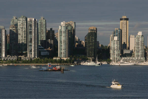 Vancouver at sunrise by mumblyjoe