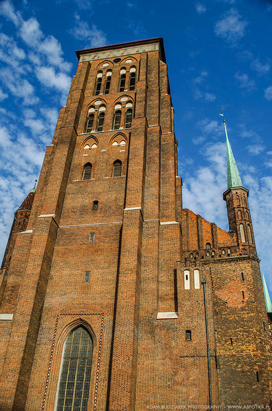 St. Mary's Church by parsek76