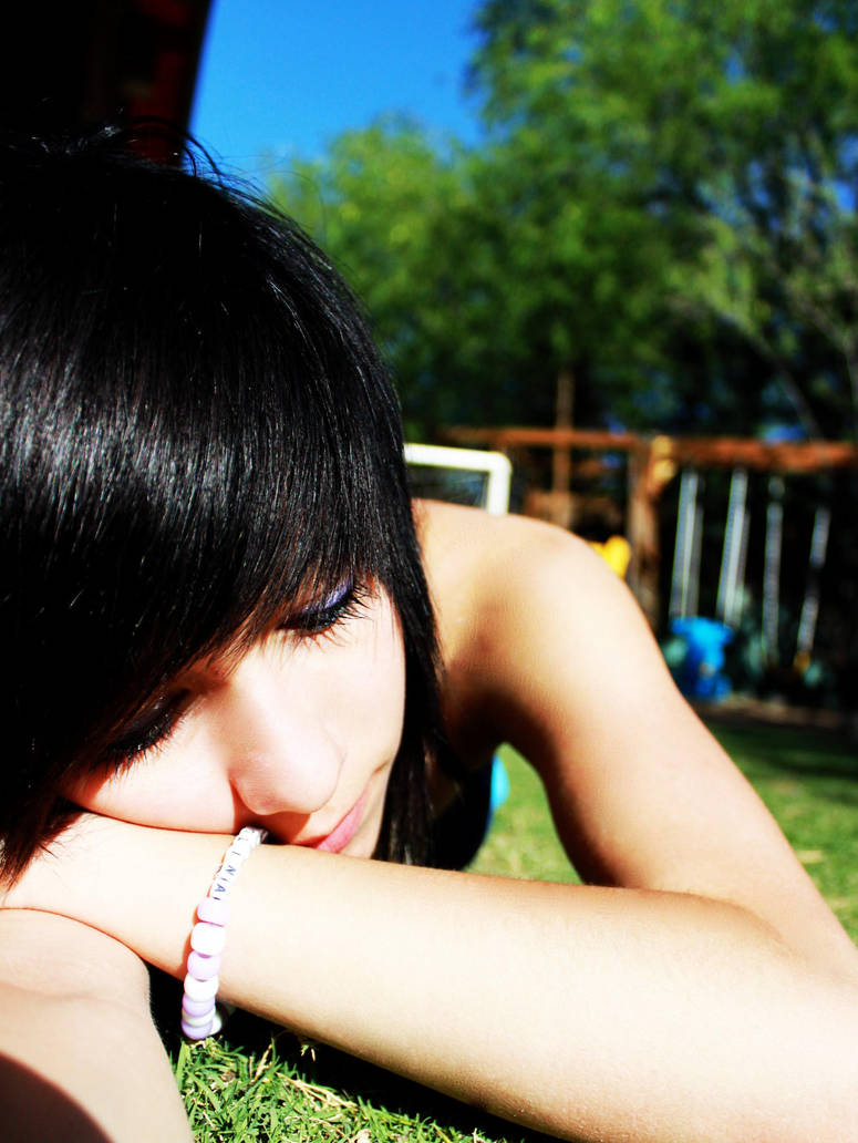 Close Your Eyes by SavviRawr