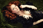 the glamourous diva by gestiefeltekatze
