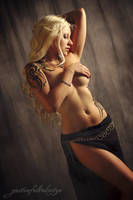 melancholic melody - inspired by Royo by gestiefeltekatze