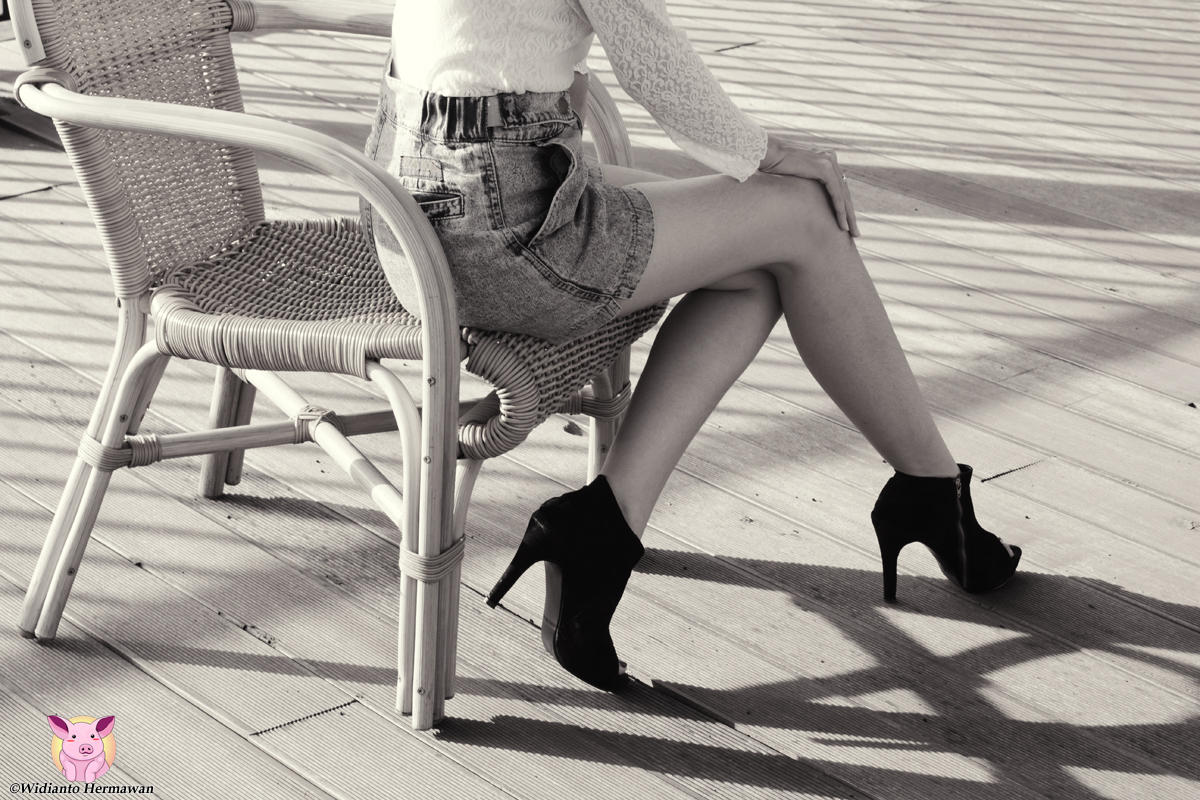 Saly : Legs by Zansara