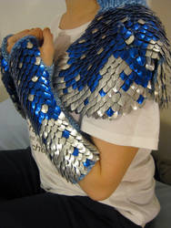 Knitted Scale Mail Gloves and Pauldron set by CraftyMutt