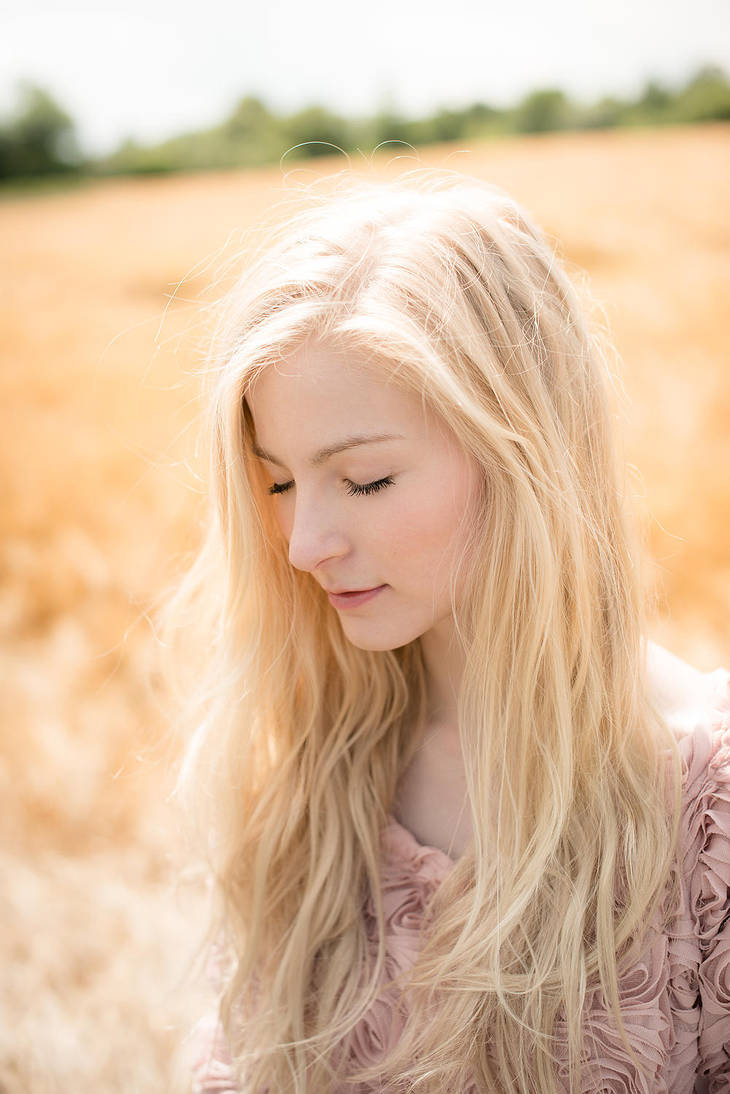 Joana by aufzehengehen