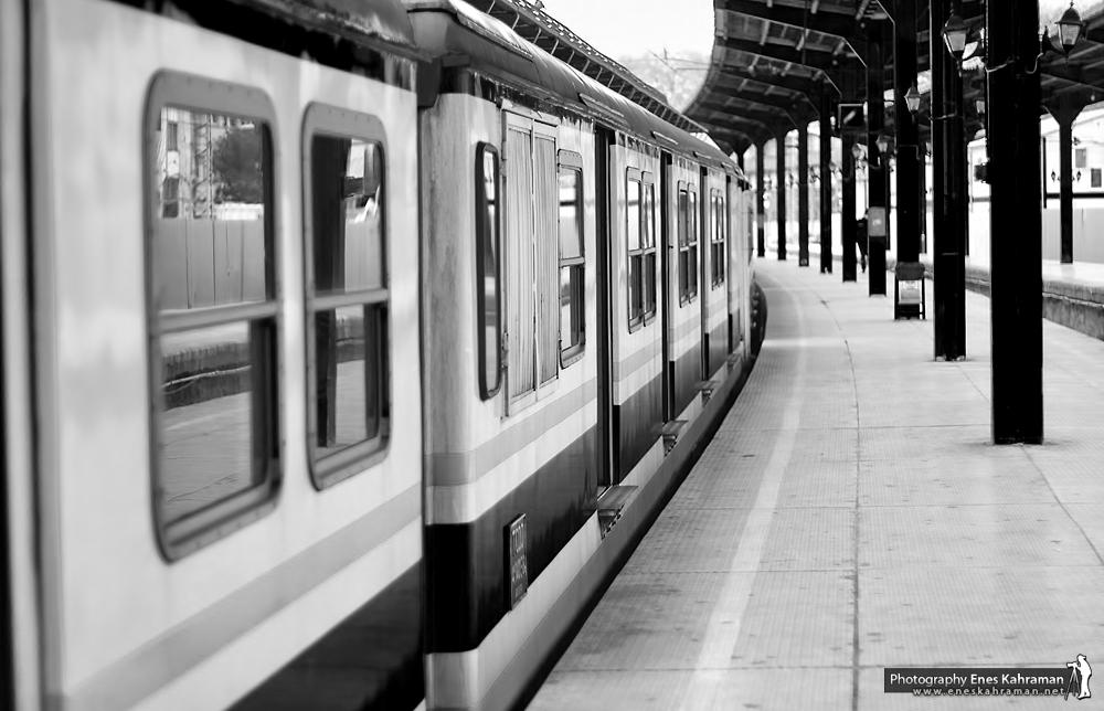 Black and White I by khrmnens