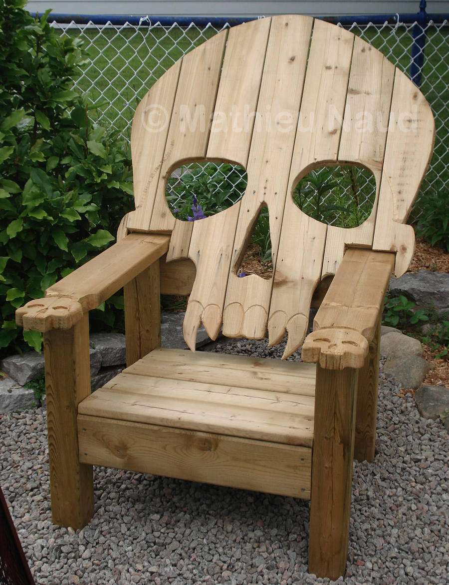 Skull chair by Bokusenshi