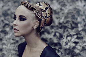 snake queen 2 by Rinksy