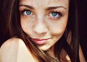 blue eyes by mTucha