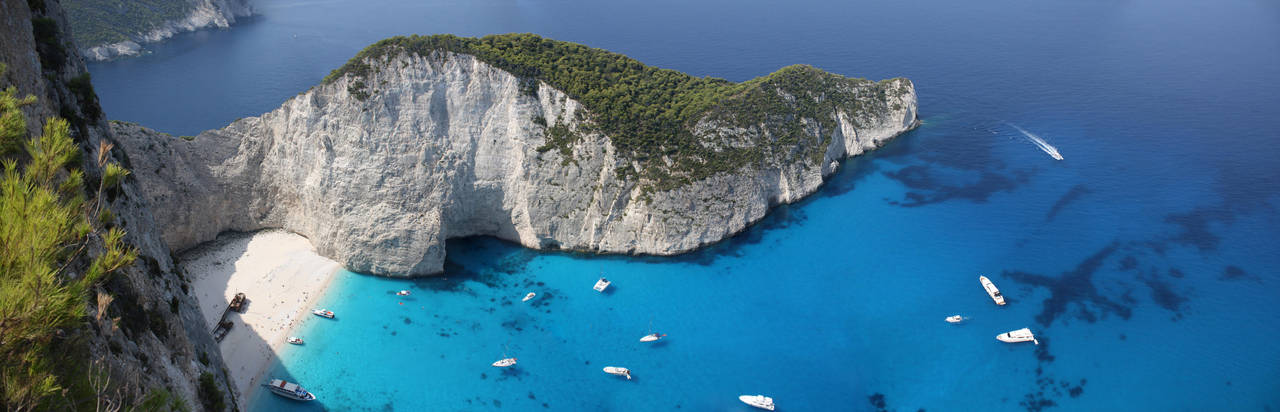 Shipwreck Bay Panoramic by ambaqua