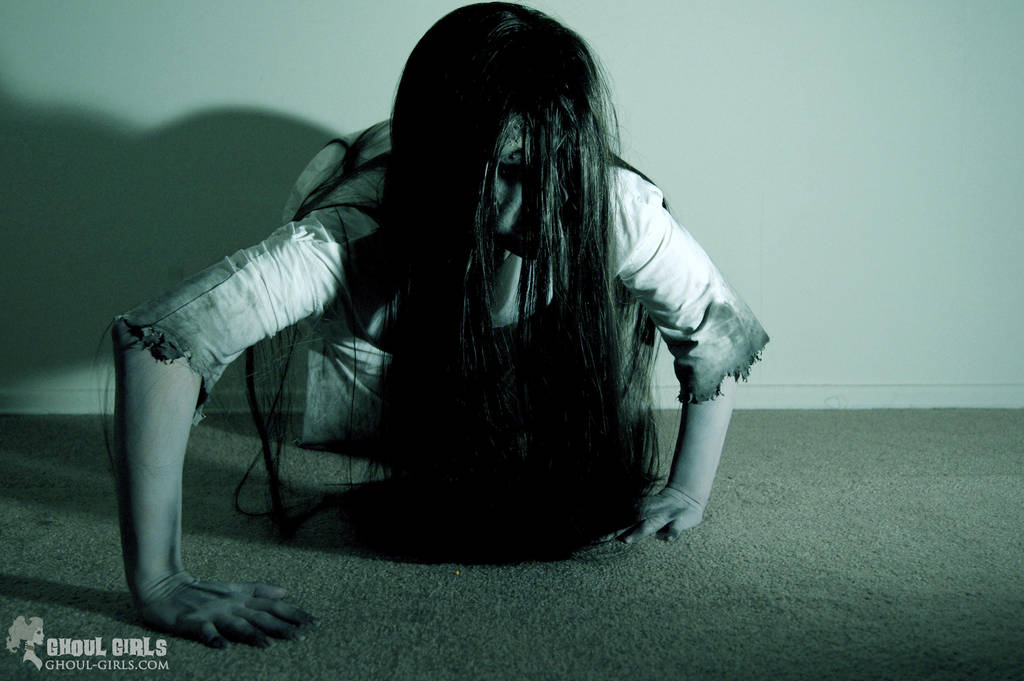 She knows (Traci Hines for Ghoul Girls) by TheRealLittleMermaid