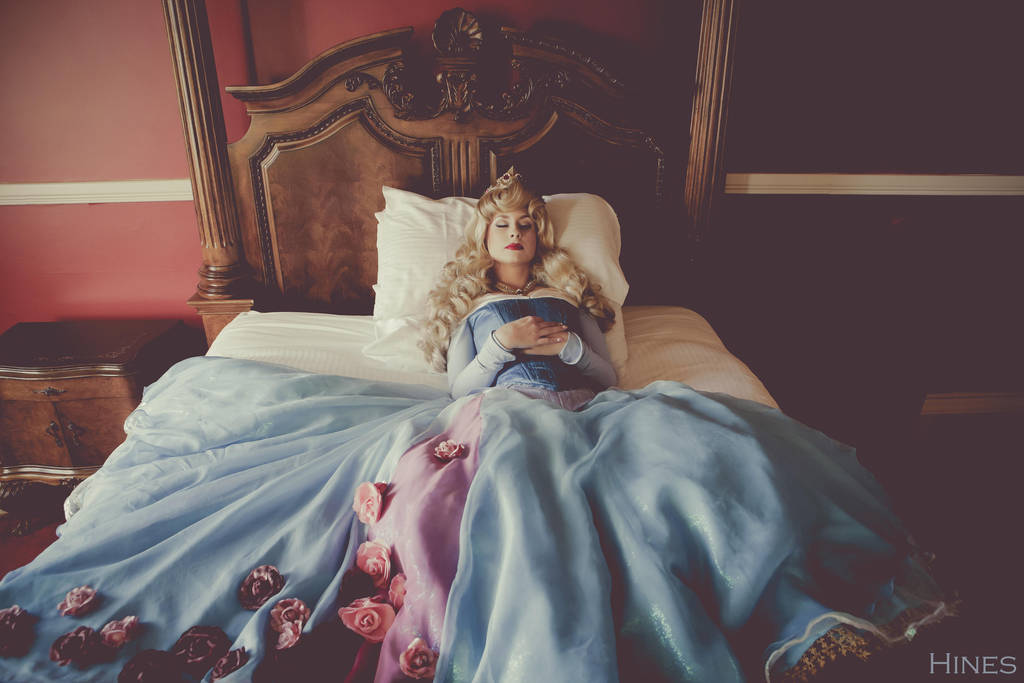 Sleeping Beauty by TheRealLittleMermaid