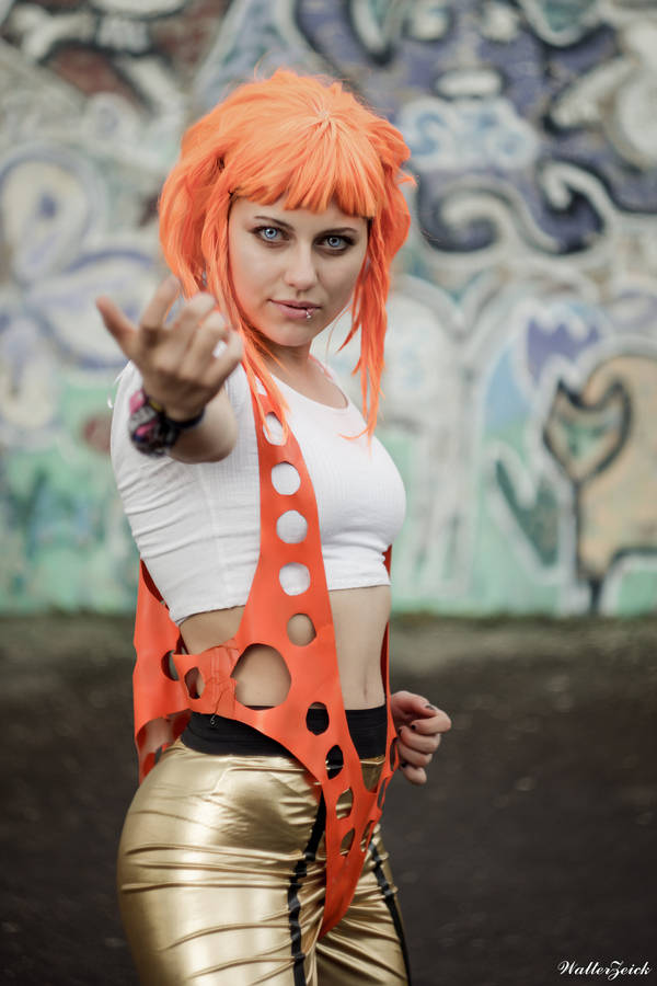 Cosplay - Page 9 Leeloo_multipass_by_deltacode_dcyusk4-fullview
