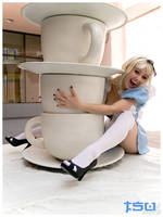 Alice in Wonderland I by BakaTsu