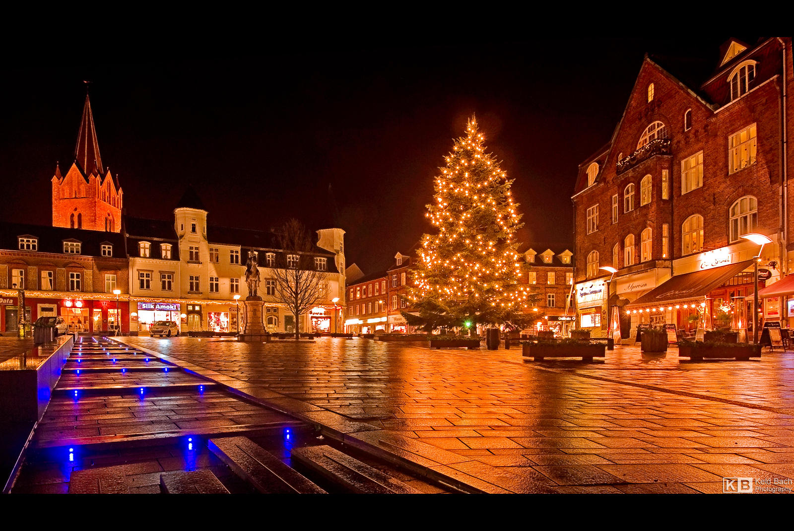 Wet December Evening by KeldBach