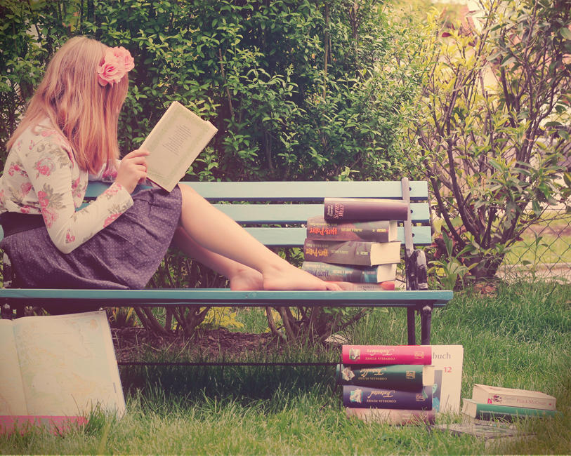 Books have to be heavy by Moonlight-Traveller