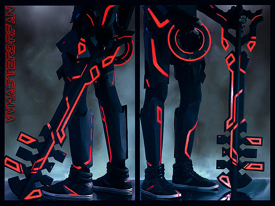 Ends of Earth Keyblade - TRON by vvmasterdrfan
