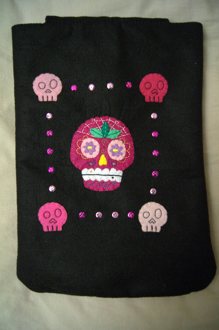 Sugar Skull Case by VickitoriaEmbroidery