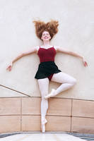 En Pointe... by HowNowVihao