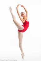 Dancer on Pointe by HowNowVihao