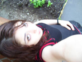 its me again by Emi-Rocker-Pixie