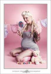 Preggie Pin-Up by cosfrog