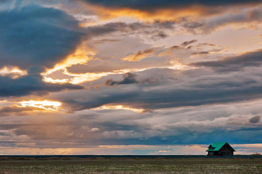 Little House on the Iceland Prairie by somadjinn