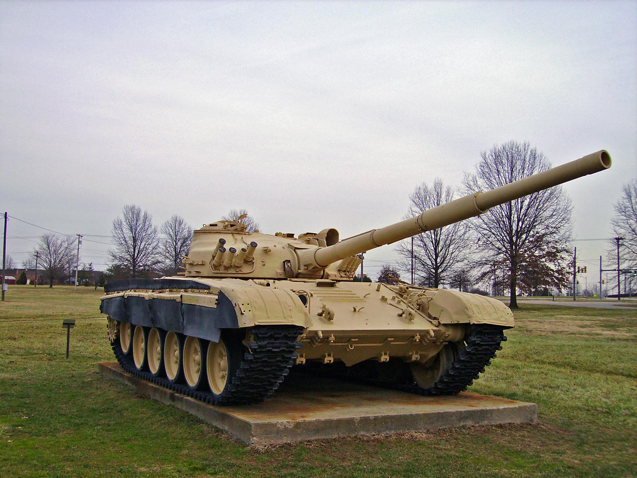 T-72 Main Battle Tank by DarkWizard83