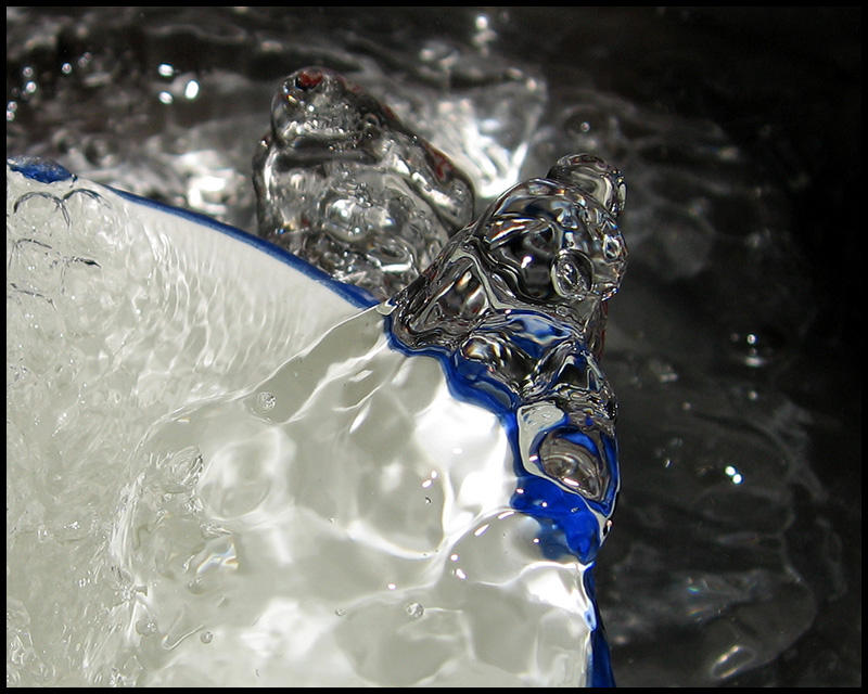Water Splash by fuddyduddy