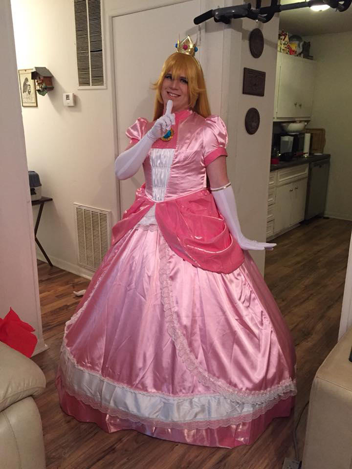 Princess Peach Cosplay By Nao Dignity On Deviantart