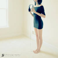 drown.out.ur.mind by JeanFan