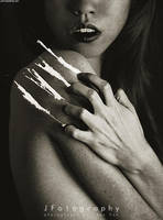 tear.yourself.apart by JeanFan