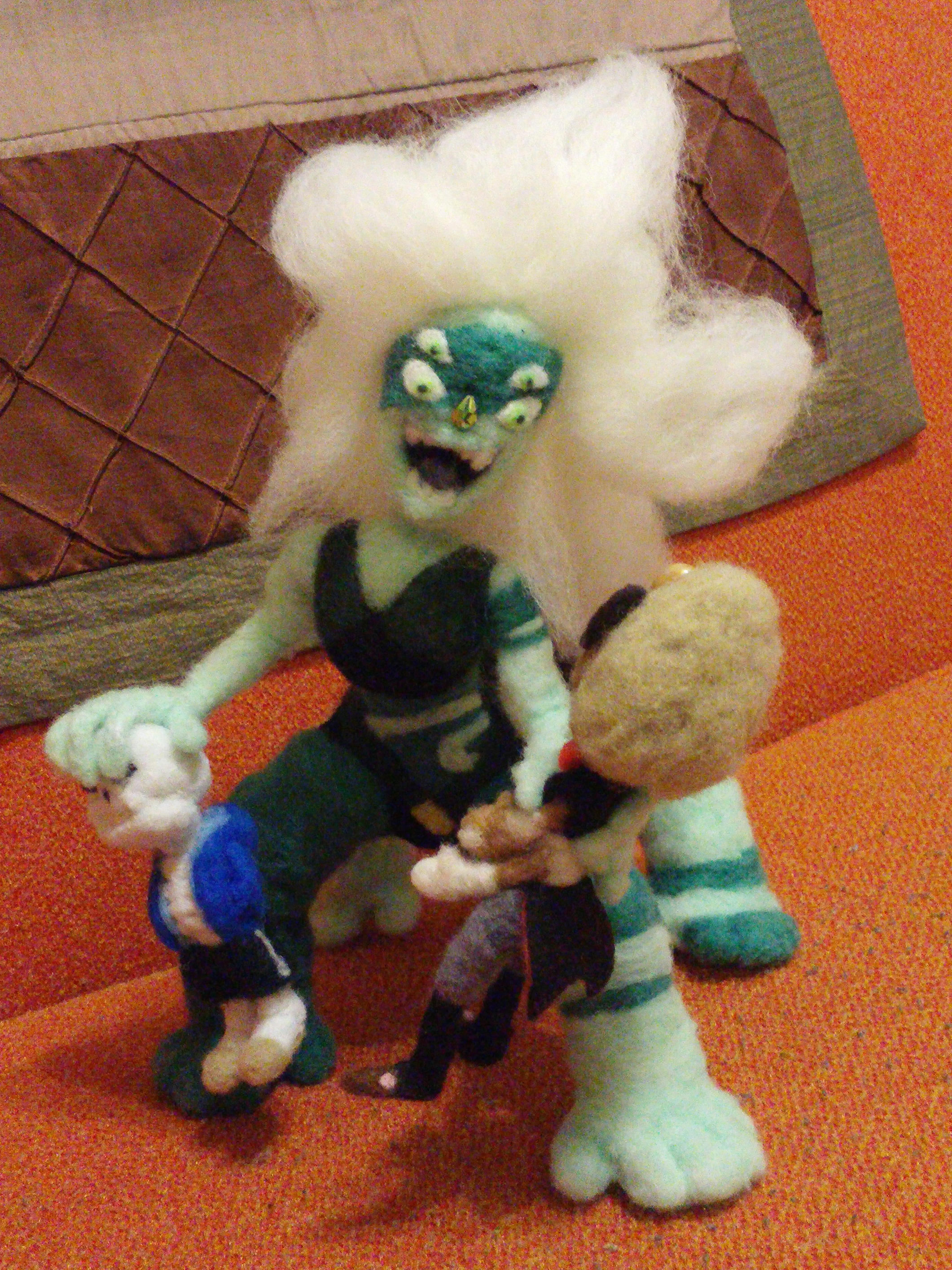 Showing off Malachite's articulated hands by feltgood