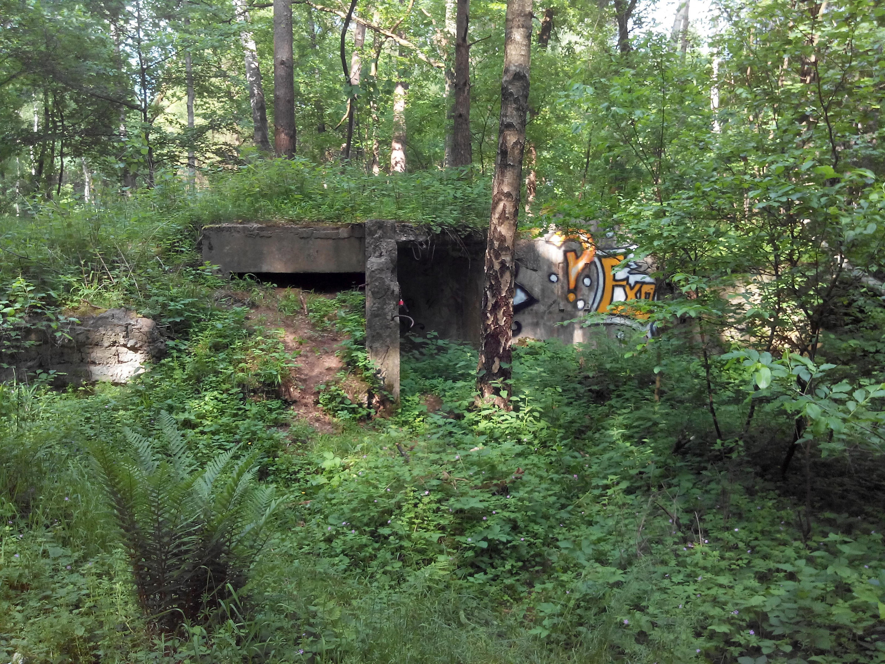 Eibia - Remainings of a bunker by zipclaw