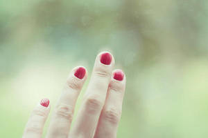 Behind the glass by Lilplague