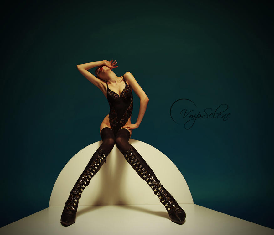 Sweet Agony by VMPSelene