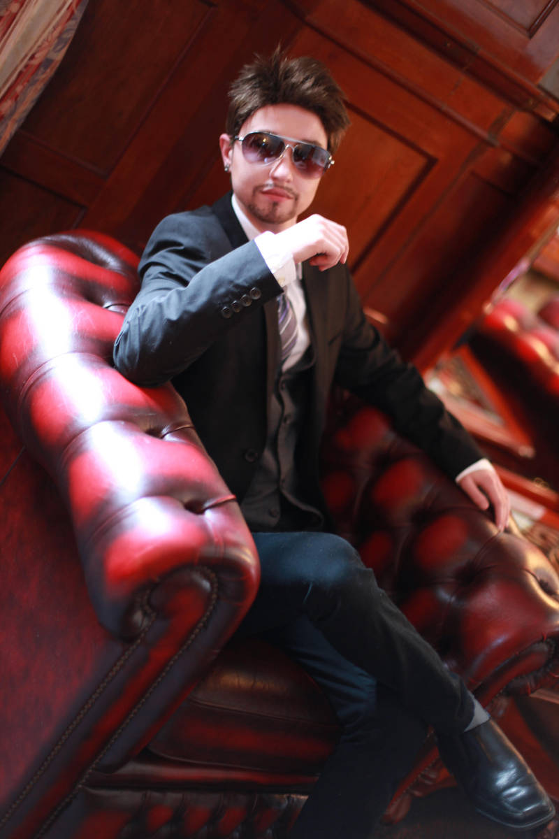 Tony Stark- Billionaire Playboy by twinfools