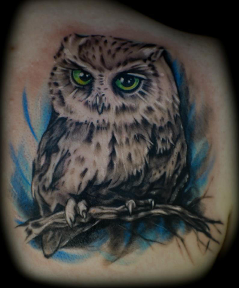 Cutesy Owl by GingerZombeh