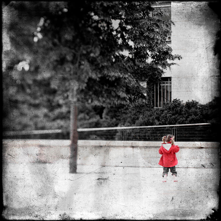 Little Red Riding Hood by DaBorgne