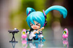 nendoroid miku 2.0 4 by danzE26