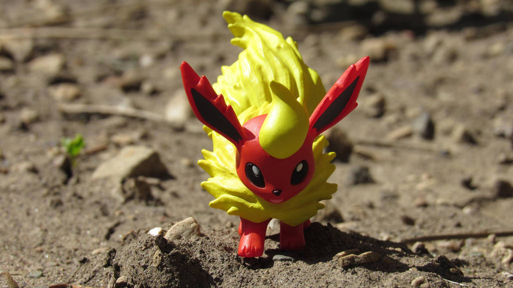 Flareon by MidnightRarity