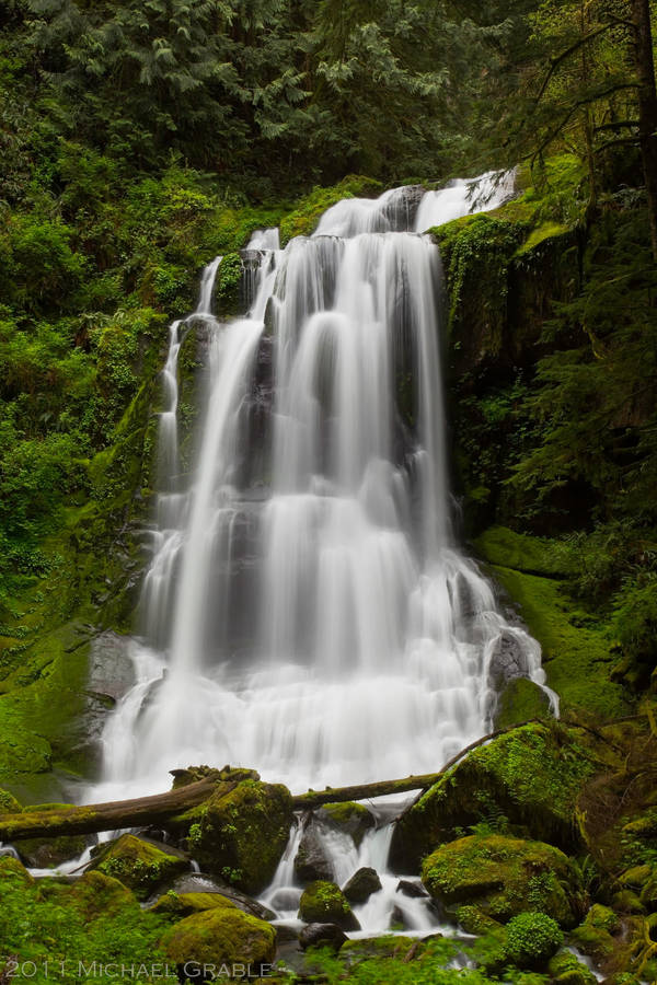 Upper Kentucky Falls-revisit by 11thDimensionPhoto